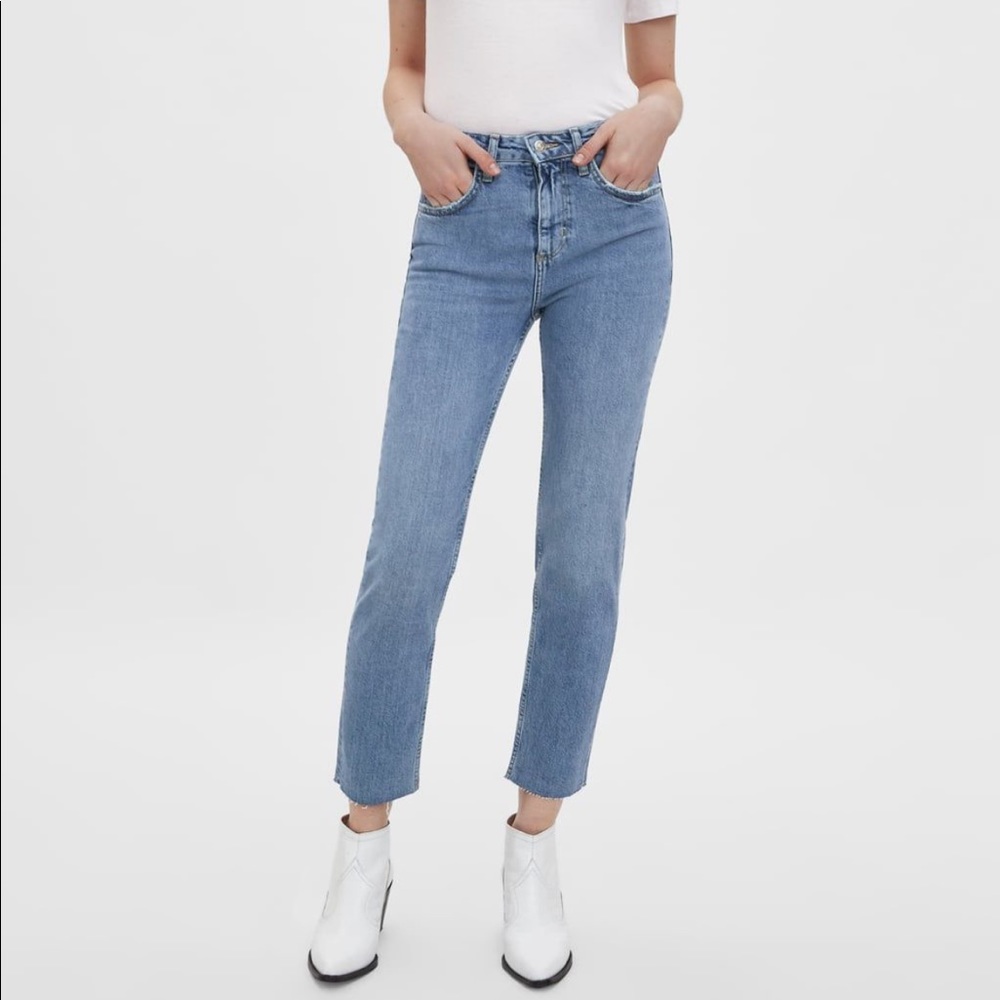 Zara Hi-Rise Straight jeans